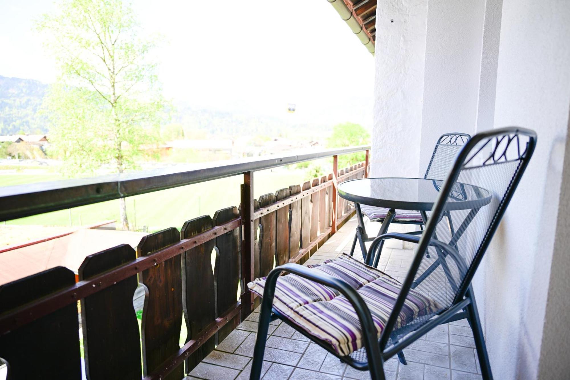 Faltenbach Ferienwohnungen In Oberstdorf Exterior photo